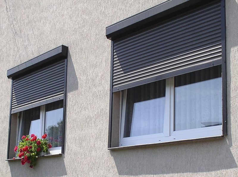 На окна в Изобильном